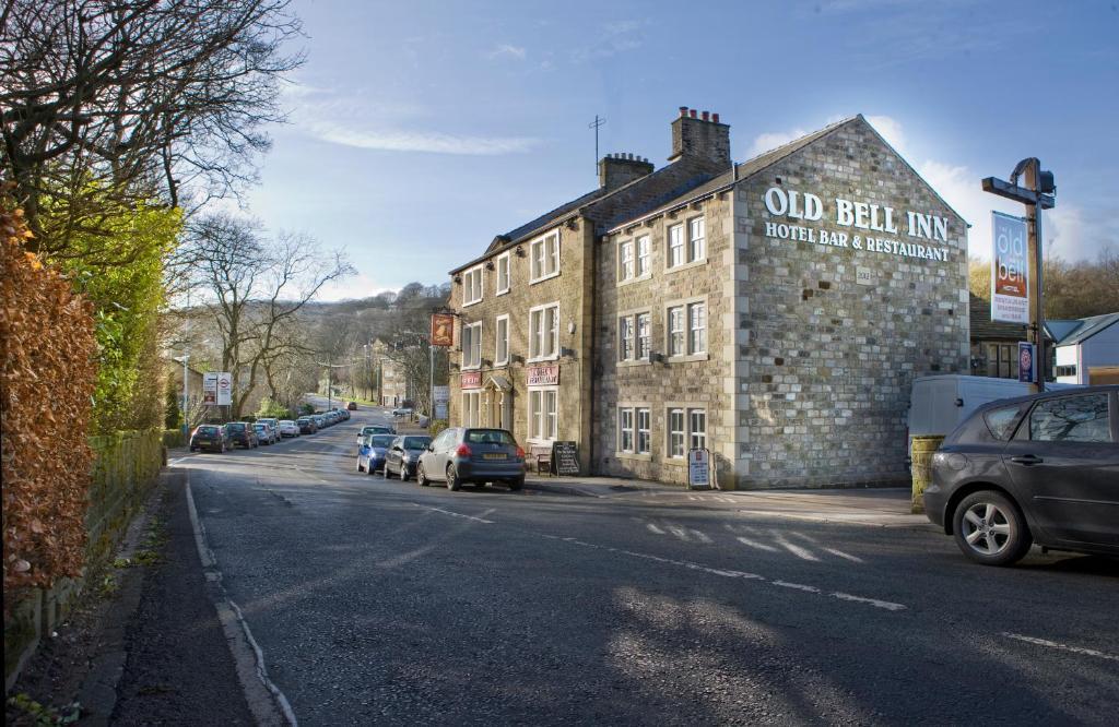 The Old Bell Inn Oldham Exterior photo