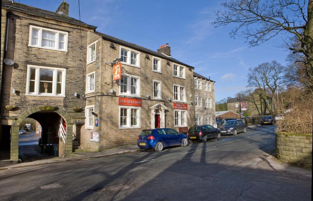 The Old Bell Inn Oldham Exterior photo